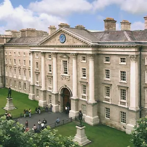 Trinity College - Campus Apartamento